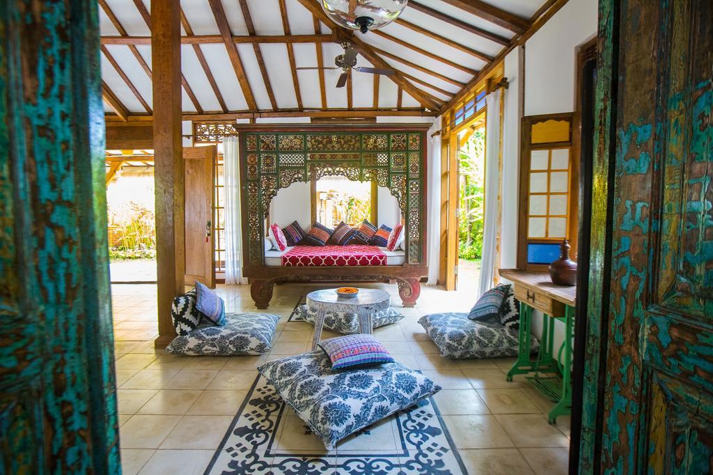 Lata Lama ロヴィーナ エクステリア 写真